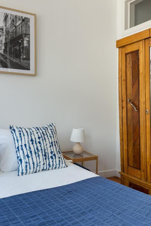 White & Blue Vintage Home In Graca Lisboa Kültér fotó